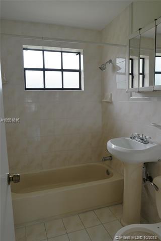 718 E 24th St, Hialeah, FL 33013 photo 8