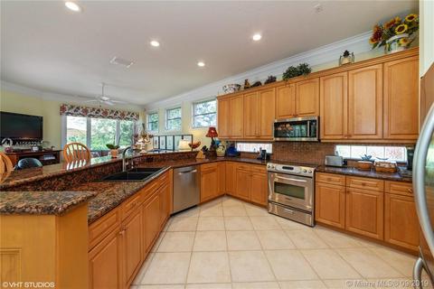 2125 SE Talbot Pl, Stuart, FL 34997 photo 9