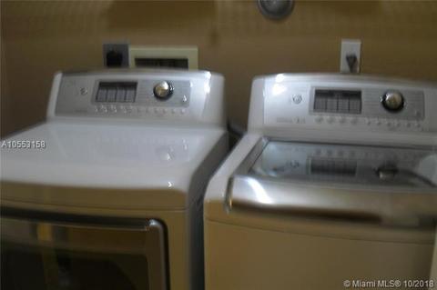 Undisclosed, Miami, FL 33196 photo 29
