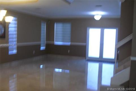 Undisclosed, Miami, FL 33196 photo 4