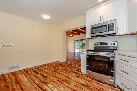 360 SE 1st Ter, Pompano Beach, FL 33060 photo 18