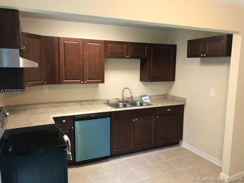 8008 SW 4th Pl, North Lauderdale, FL 33068 photo 4
