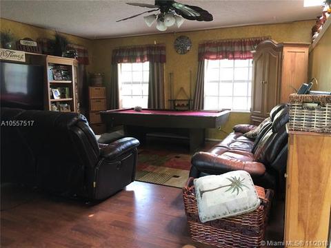 7601 Halmstad Dr, Hialeah, FL 33015 photo 17