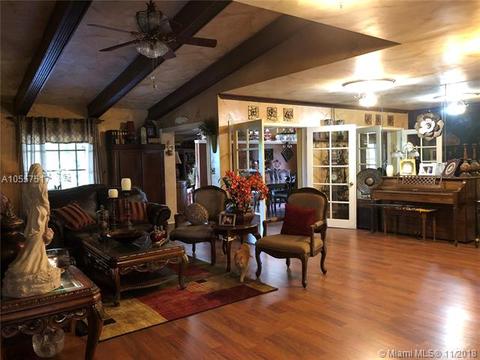 7601 Halmstad Dr, Hialeah, FL 33015 photo 8