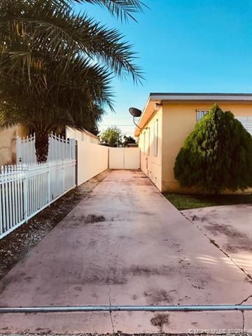 310 E 47th St, Hialeah, FL 33013 photo 4