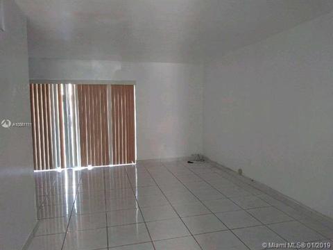 Undisclosed, Hialeah, FL 33014 photo 3