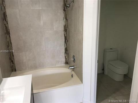 4843 NW 109th Path, Doral, FL 33178 photo 9