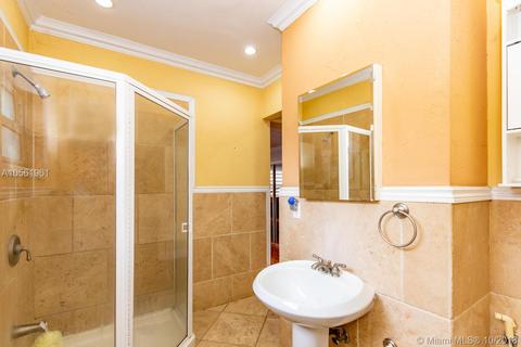 360 E 37th St, Hialeah, FL 33013 photo 37