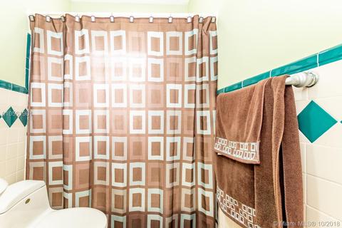 360 E 37th St, Hialeah, FL 33013 photo 32