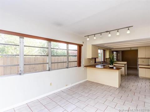701 E 29th St, Hialeah, FL 33013 photo 14