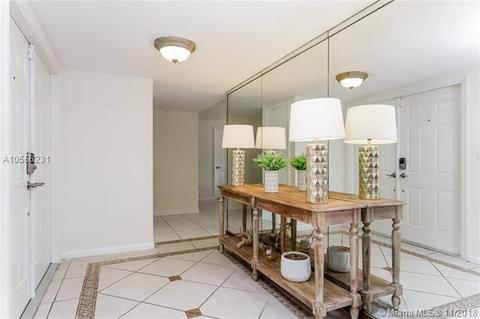14601 Sabal Dr, Miami Lakes, FL 33014 photo 6