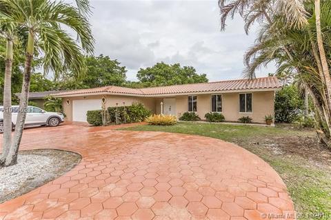 14601 Sabal Dr, Miami Lakes, FL 33014 photo 5