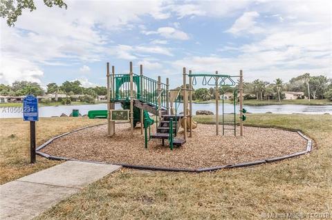 14601 Sabal Dr, Miami Lakes, FL 33014 photo 39