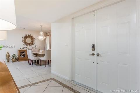 14601 Sabal Dr, Miami Lakes, FL 33014 photo 21