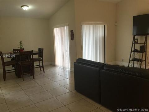 6014 NW 170th Ter, Hialeah, FL 33015 photo 2