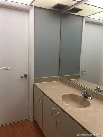 Undisclosed, Miami, FL 33176 photo 22