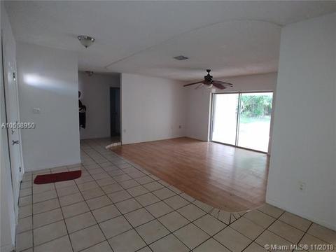 Undisclosed, Miami, FL 33157 photo 3