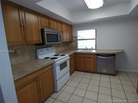 Undisclosed, Miami, FL 33157 photo 4