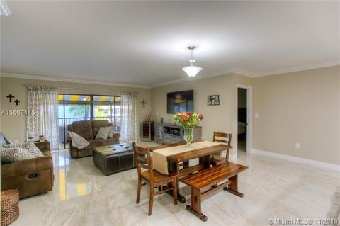 16427 Bridge End Rd, Miami Lakes, FL 33014 photo 2
