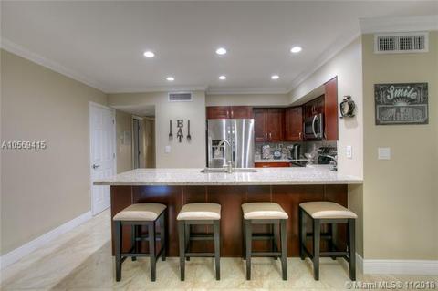 16427 Bridge End Rd, Miami Lakes, FL 33014 photo 5