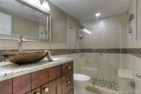16427 Bridge End Rd, Miami Lakes, FL 33014 photo 12