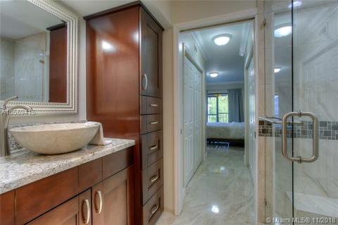 16427 Bridge End Rd, Miami Lakes, FL 33014 photo 10