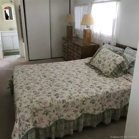 8564 SW 16th St, Davie, FL 33324 photo 13