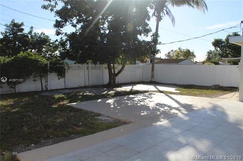 5441 E 3rd Ave, Hialeah, FL 33013 photo 3