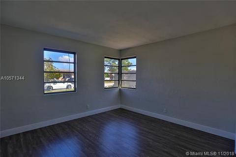1572 NE 31 St, Pompano Beach, FL 33064 photo 5