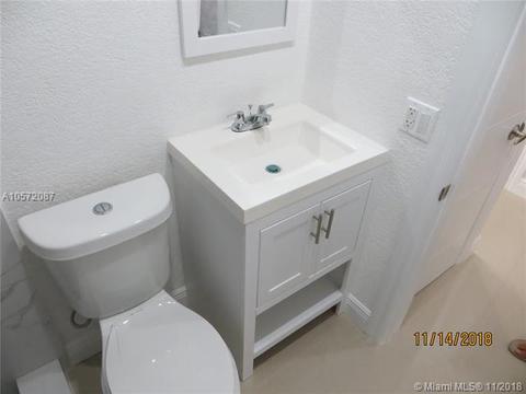 348 E 39th St, Hialeah, FL 33013 photo 12