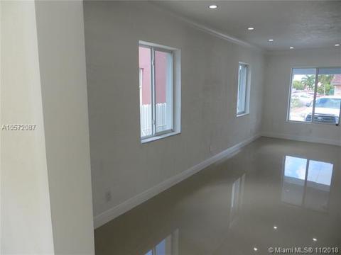 348 E 39th St, Hialeah, FL 33013 photo 6