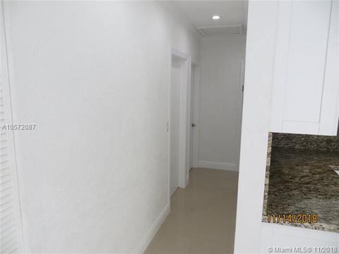 348 E 39th St, Hialeah, FL 33013 photo 9