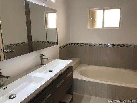10260 NW 44th Ter, Doral, FL 33178 photo 19
