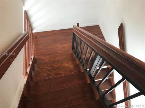 10260 NW 44th Ter, Doral, FL 33178 photo 14