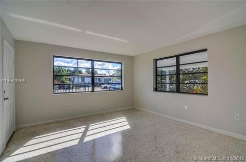 157 E 14th St, Hialeah, FL 33010 photo 7