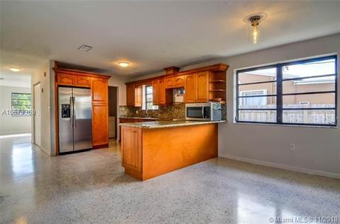 157 E 14th St, Hialeah, FL 33010 photo 11