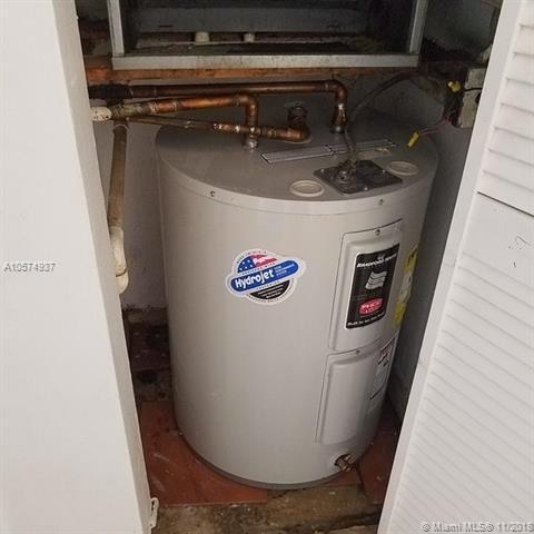 Undisclosed, Hialeah, FL 33012 photo 13