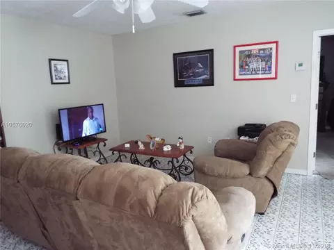 514 E 17th St, Hialeah, FL 33010 photo 9