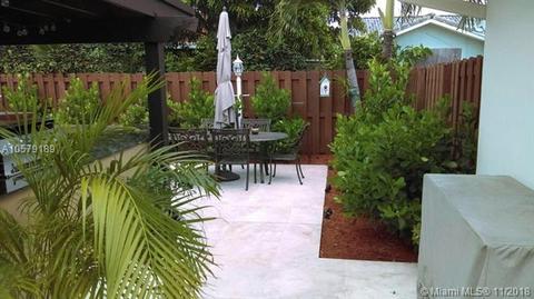 Undisclosed, Miami, FL 33193 photo 13
