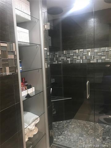 Undisclosed, Miami, FL 33193 photo 21