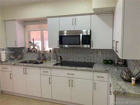 4726 E 9th Ln, Hialeah, FL 33013 photo 6
