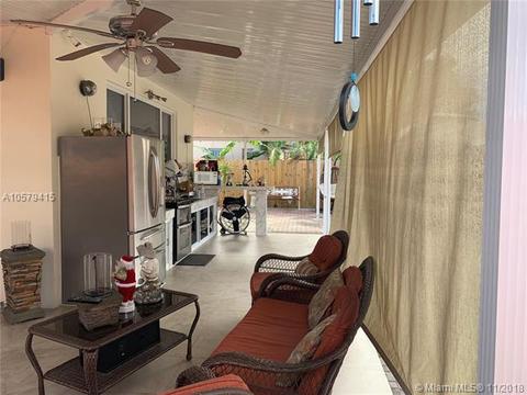 4726 E 9th Ln, Hialeah, FL 33013 photo 17