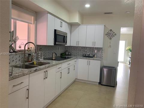 4726 E 9th Ln, Hialeah, FL 33013 photo 5