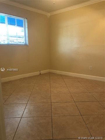 770 W 74th Pl, Hialeah, FL 33014 photo 11