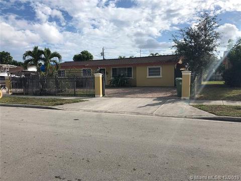 770 W 74th Pl, Hialeah, FL 33014 photo 3