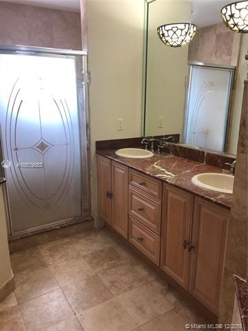 770 W 74th Pl, Hialeah, FL 33014 photo 18