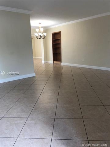 770 W 74th Pl, Hialeah, FL 33014 photo 6