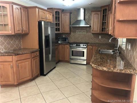 770 W 74th Pl, Hialeah, FL 33014 photo 23