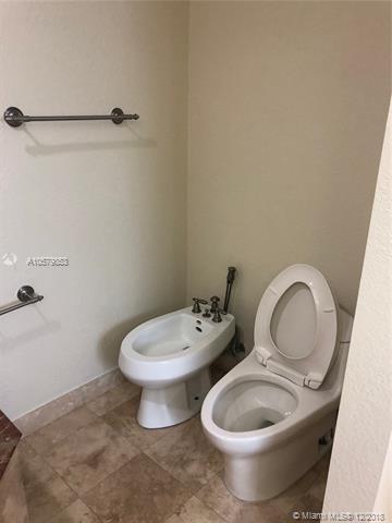 770 W 74th Pl, Hialeah, FL 33014 photo 21