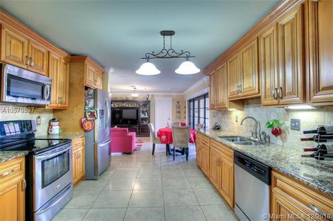 6301 Simmons St, Miami Lakes, FL 33014 photo 7